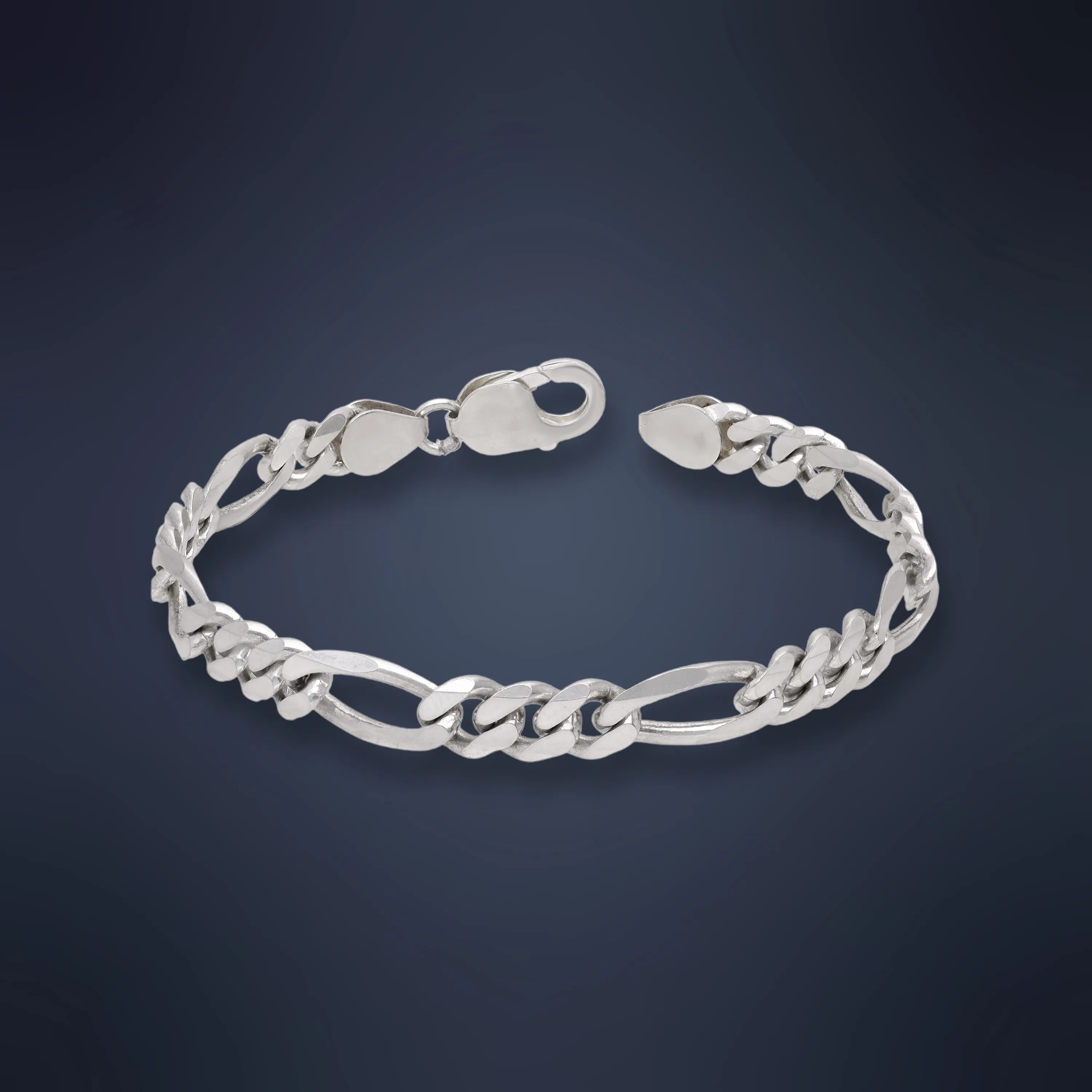 Finely Detailed And Crafted Silver Bracelet